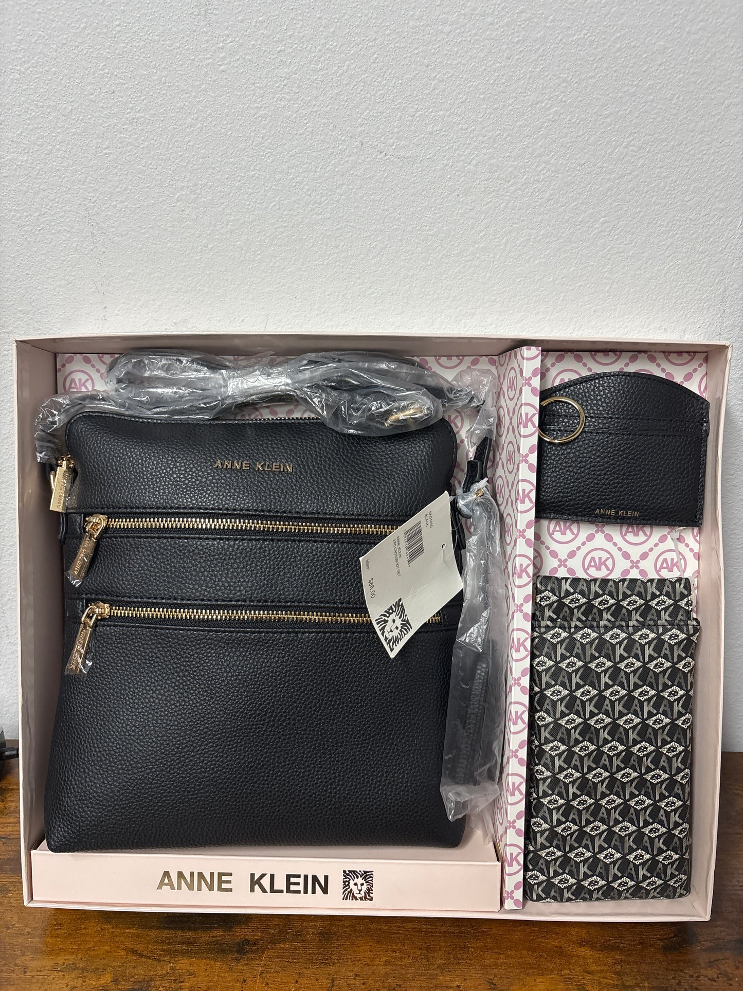 Anne Klein gift set
