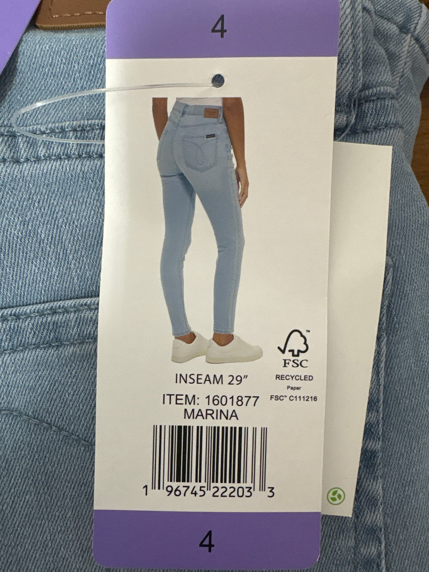 Calvin Klein jeans tam 4