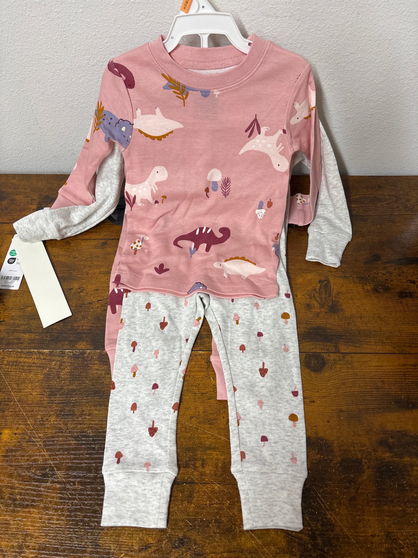 Pj 4 pcs Carter’s tam 12 meses