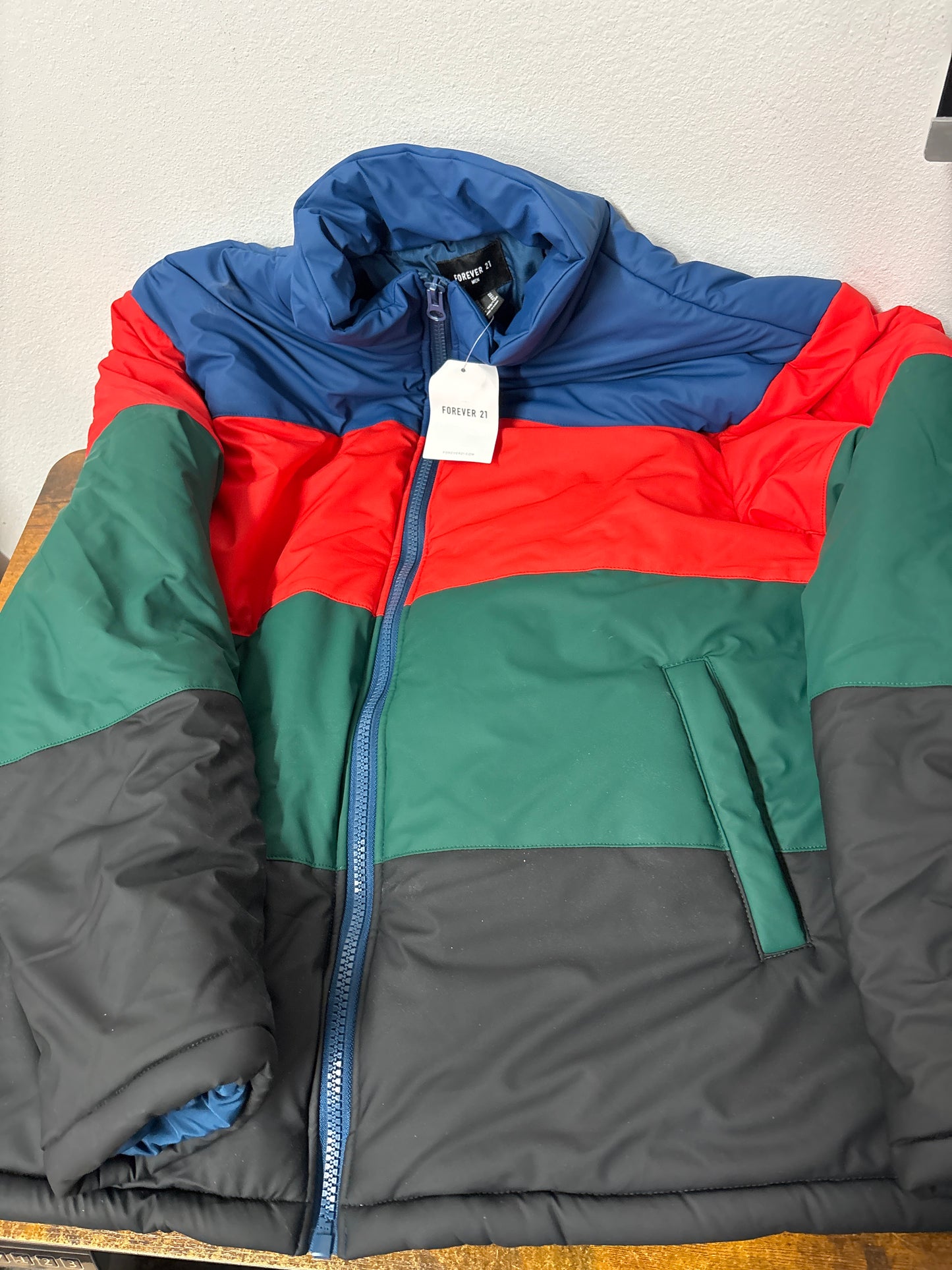 Forever 21 puffer jacket tam XL