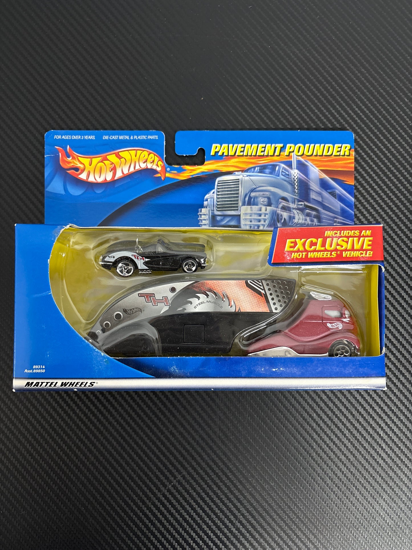 Hot wheels pavement pounder