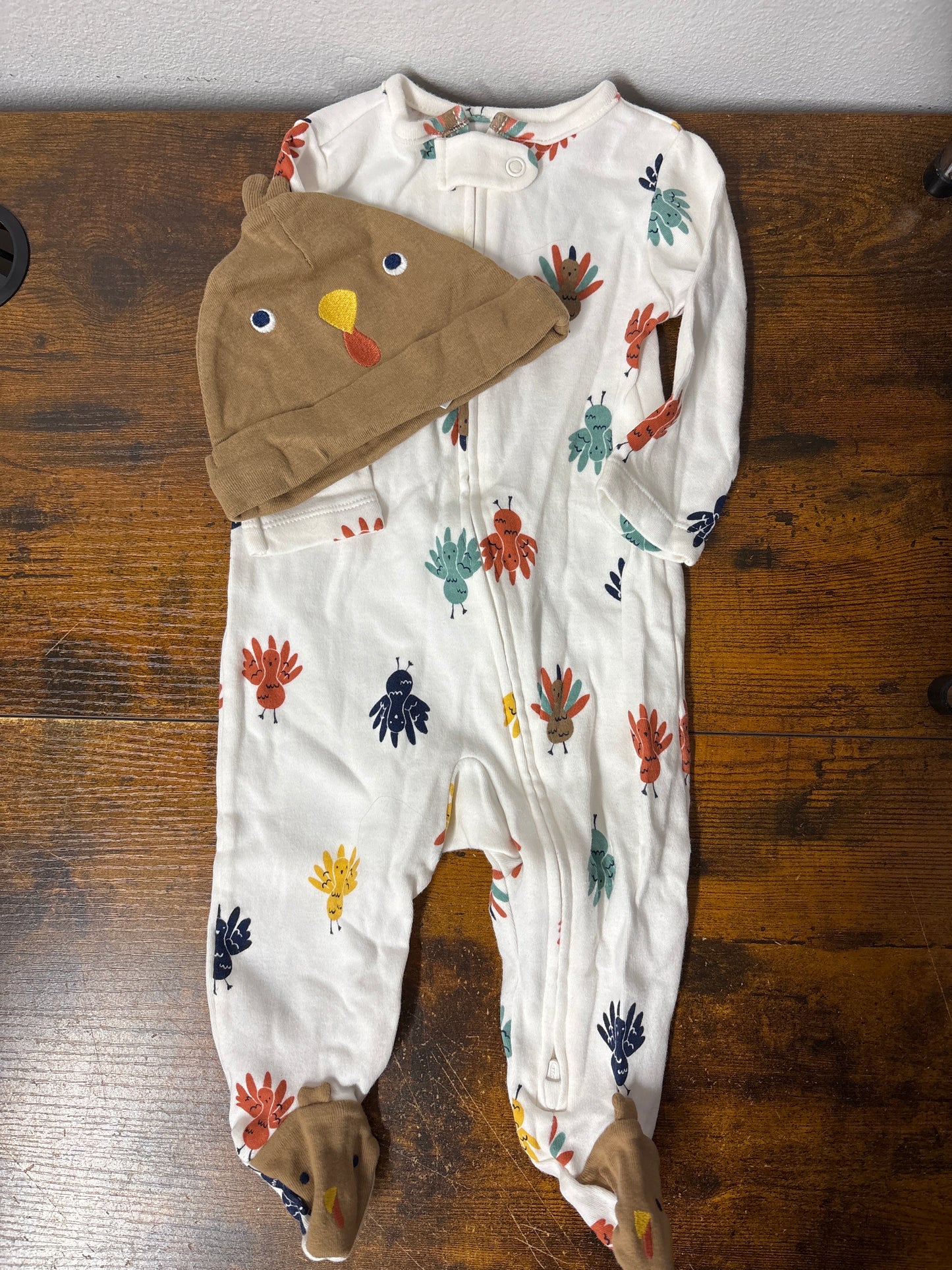 Carter’s macacão turkey tam 6 meses