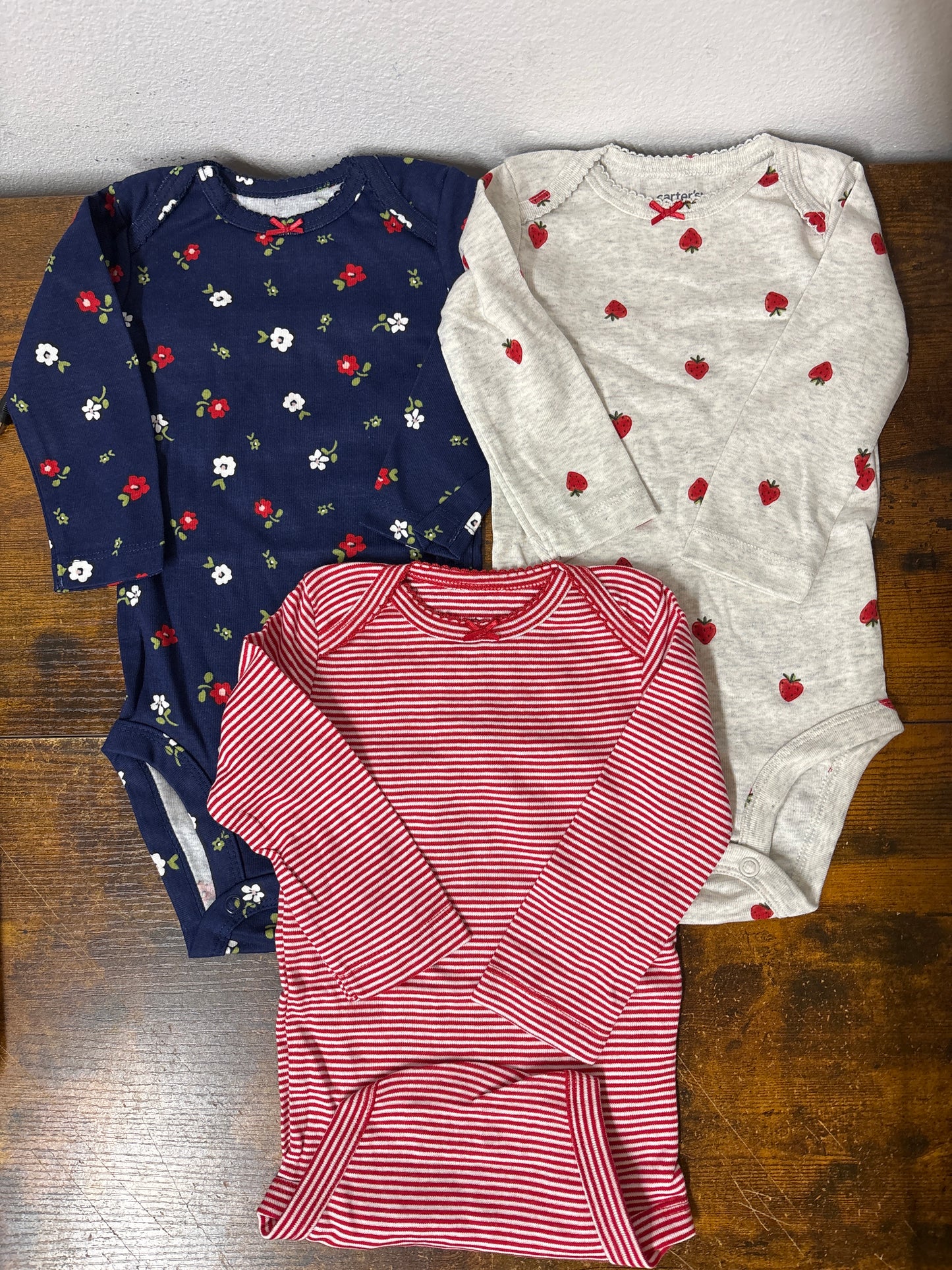 Carter’s kit body tam 6 meses 3pcs