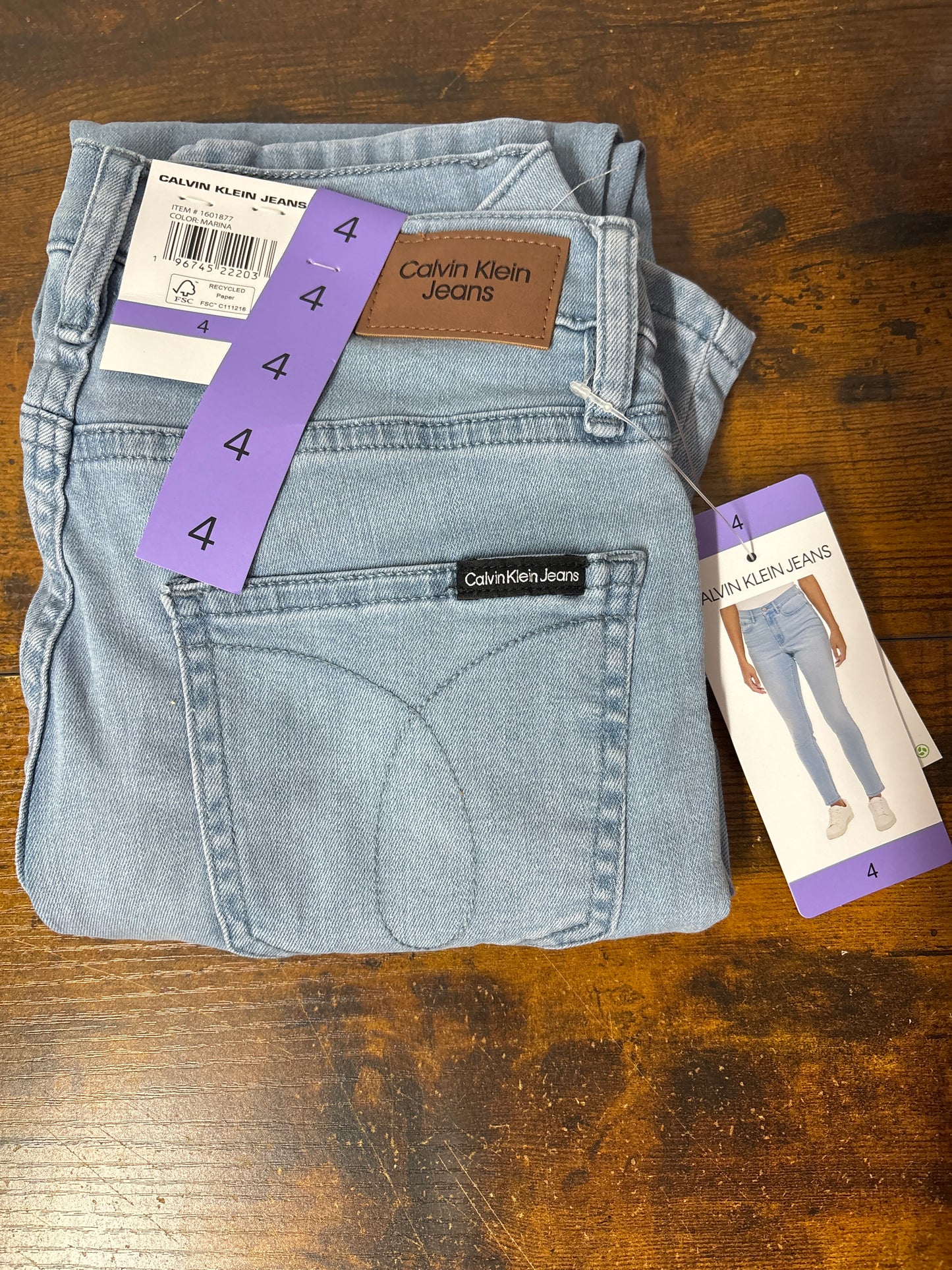 Calvin Klein jeans tam 4