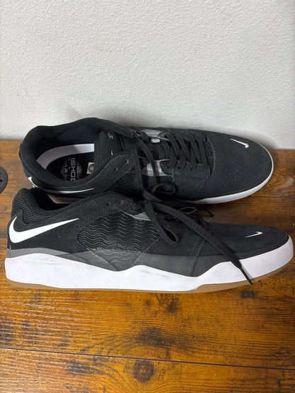 Tênis Nike tam 15 masculino